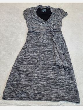 Maeve Knit Gray‎ Dress XS Classic Faux Wrap Minimalist Work Career Cozy Modest